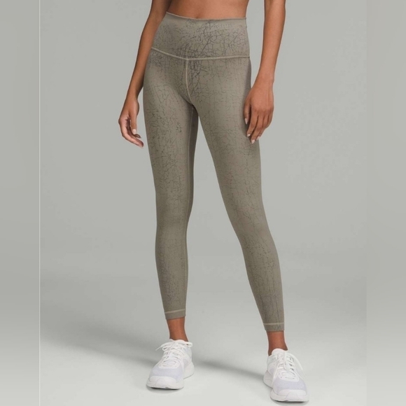 Lululemon Wunder Train High-Rise Tight 25" Thread Dye Rover Black Size 20 - Picture 4 of 10